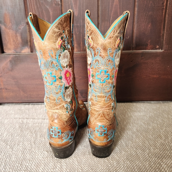 Macie Bean Snip Toe Rose Garden Floral Embroidered Cowgirl Cowboy Boots, Size 8 - Picture 4 of 8